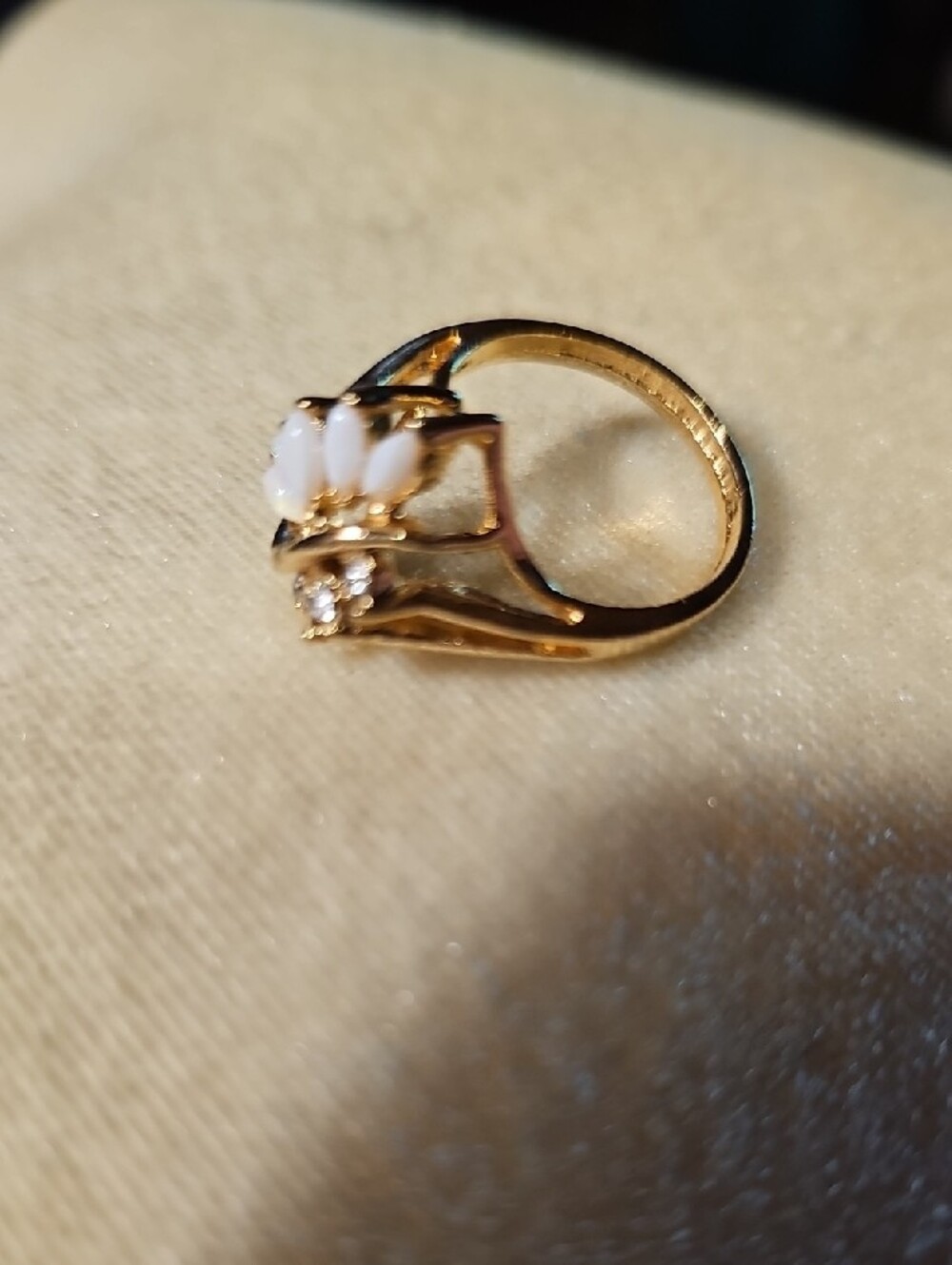 Gold Leaf Cluster Ring with White Opal Petals - Picture 3 of 5